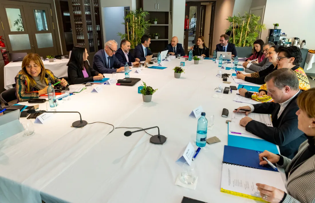 Un instant de la reunió de cònsols celebrada ahir a Escaldes-Engordany.