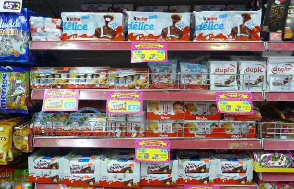 1280px-kinder_products_at_the_supermarket