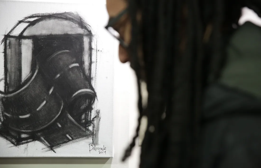 Balmaseda, davant de l’oli de la sèrie ‘Vías y soluciones’ amb què ha reinterpretat ‘Donde habite el olvido’.