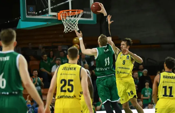 p._28_slask_wroclaw_morabanc_eurocup