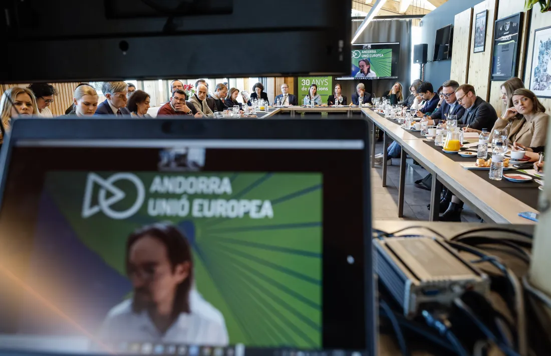 Un instant de la visita d'avui del grup EFTA al país.