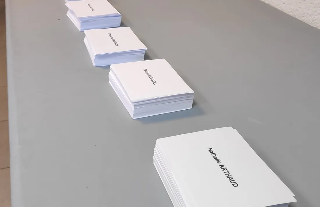 Els sobres per dipositar el vot.