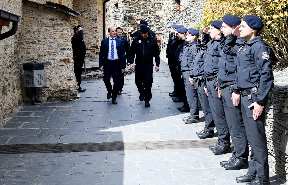Rossell assisteix a la cerimònia d'obertura del curs formatiu de la 31a promoció d'agents penitenciaris.