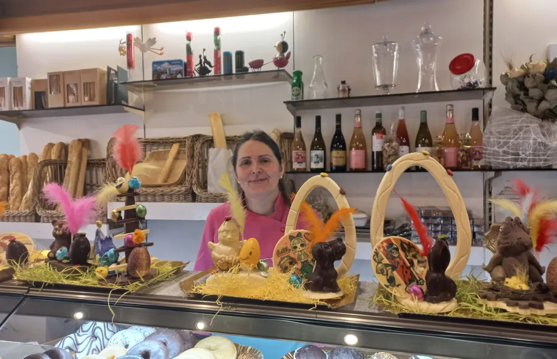 Algunes mones exposades a la pastisseria Ganesha Temptacions.