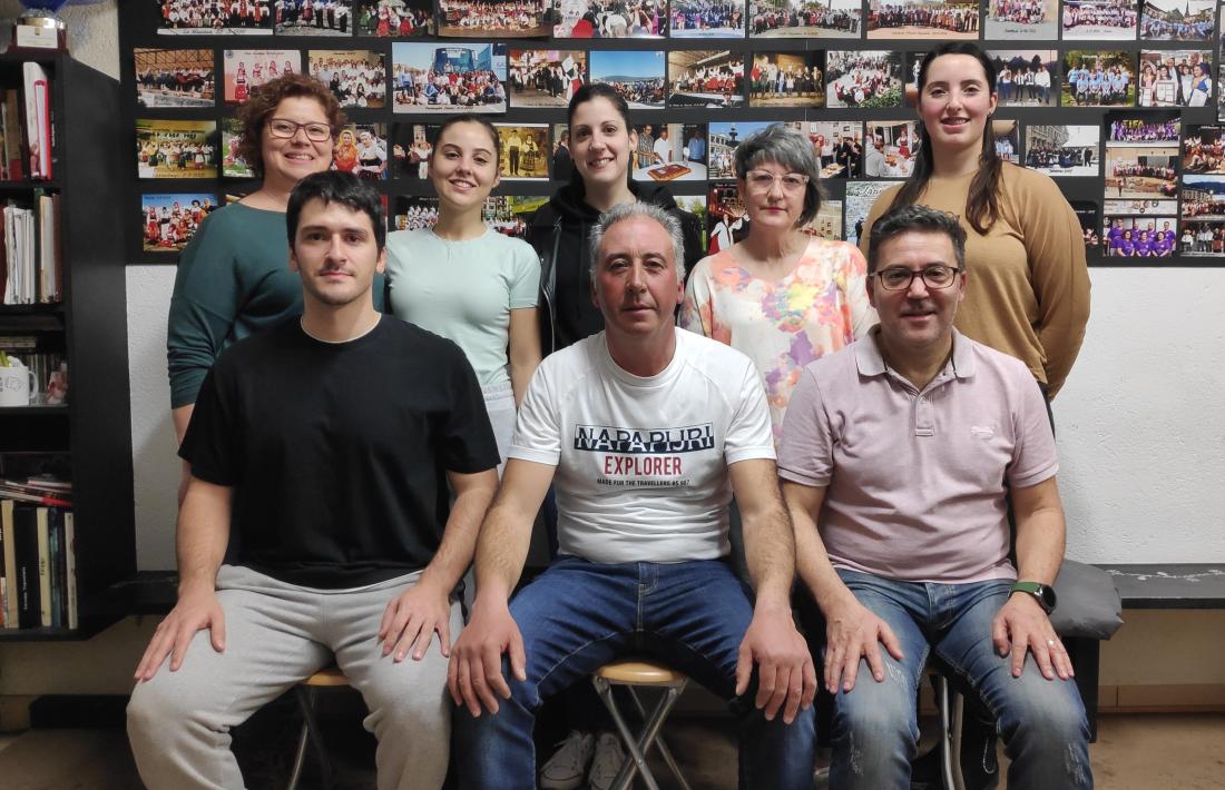 Els nous membres de la junta directiva del Grup de Folklore Casa de Portugal.
