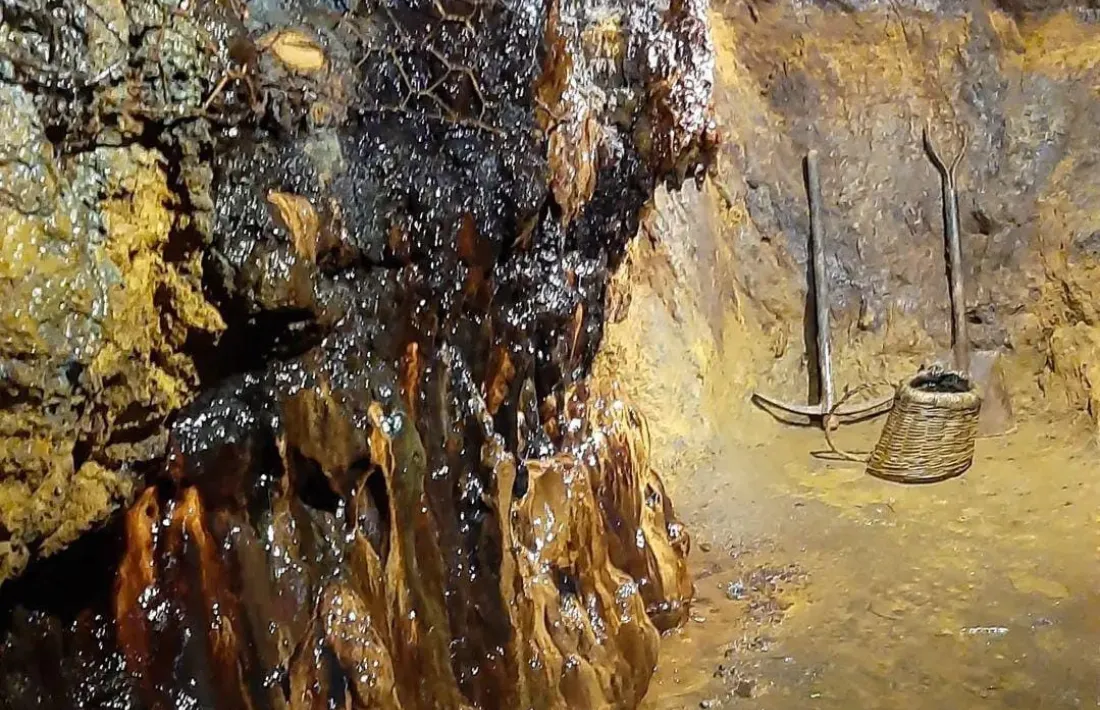 L'interior de la mina de LLorts.