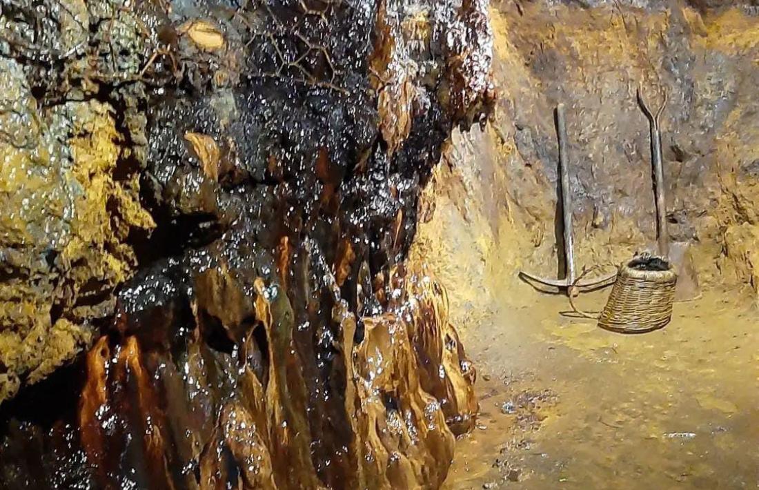 L'interior de la mina de LLorts.