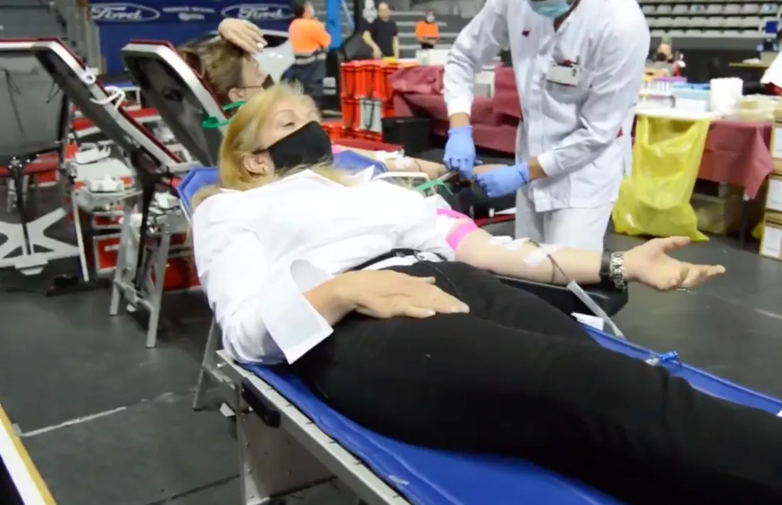 Un instant de la campanya de donació de sang d'avui.