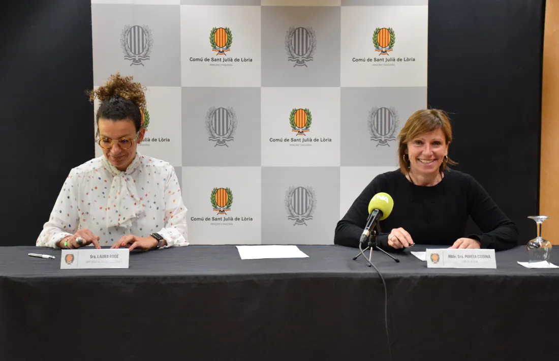 Rogé i Codina durant la presentació de la festa de les entitats de la parròquia.