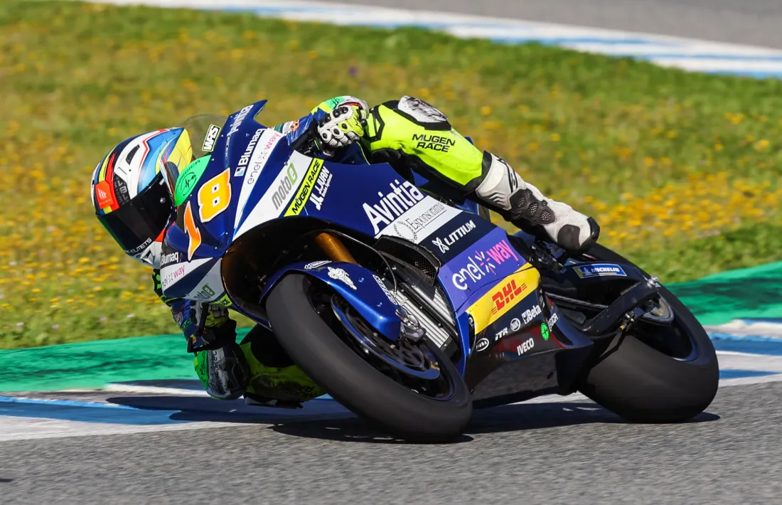 Una lesió a la mà esquerra retarda l’estrena de Cardelús a la Copa del Món de MotoE.