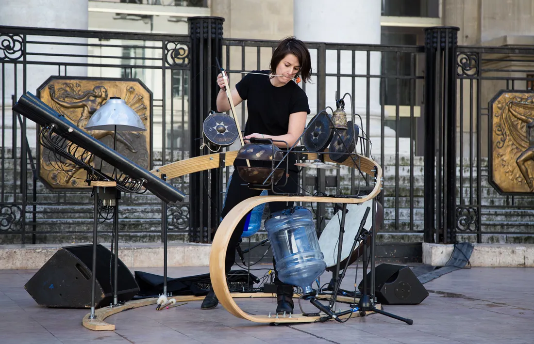 Lucie Antunes, valor emergent de l'electrònica francesa.