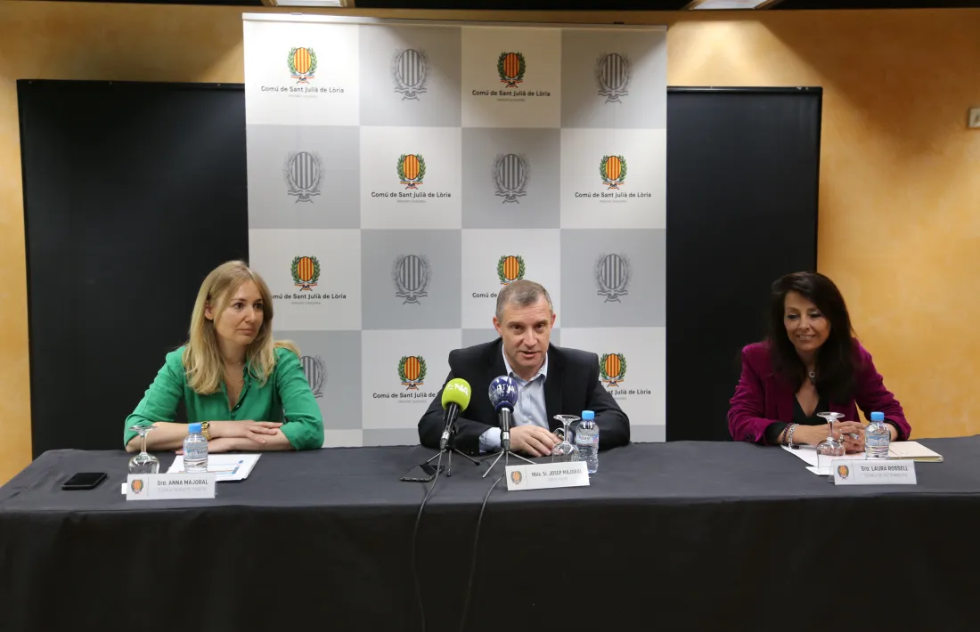 Un instant de la presentació de la nova edició de la fira del vehicle d'ocasió.