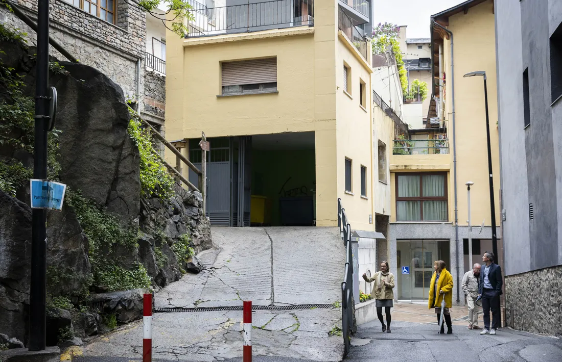 Un dels trams que es remodelarà.