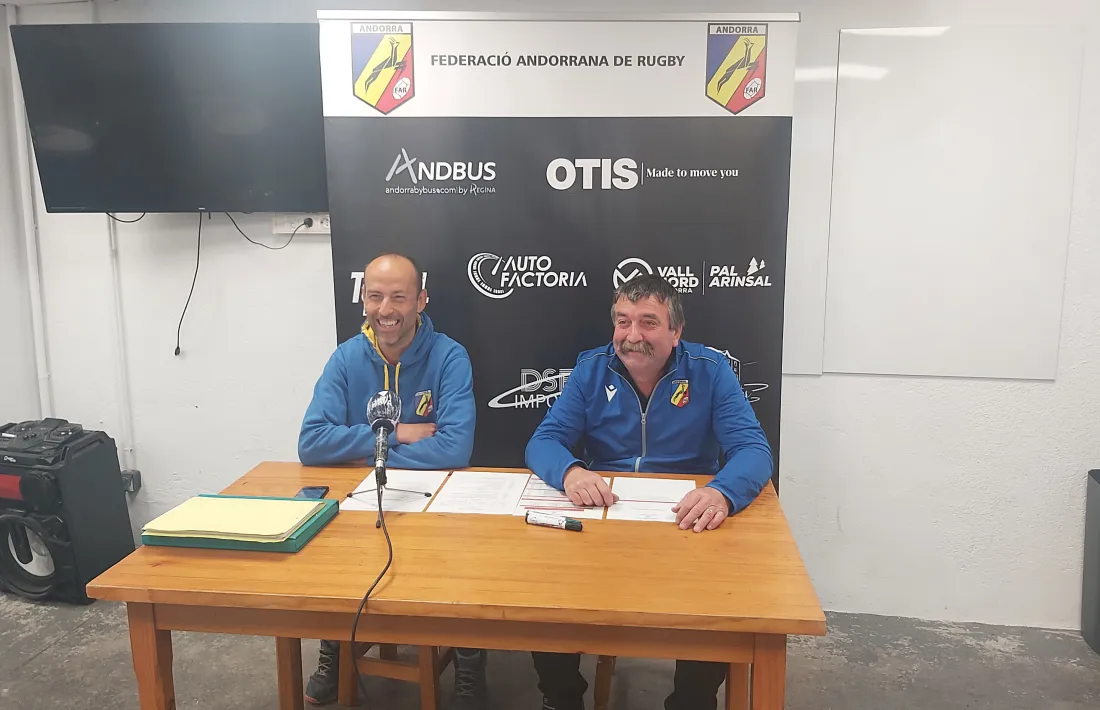 Josep Badia i Philou Berdager van detallar ahir la participació dels petits isards al prestigiós Torneig de Sainte Dévote.