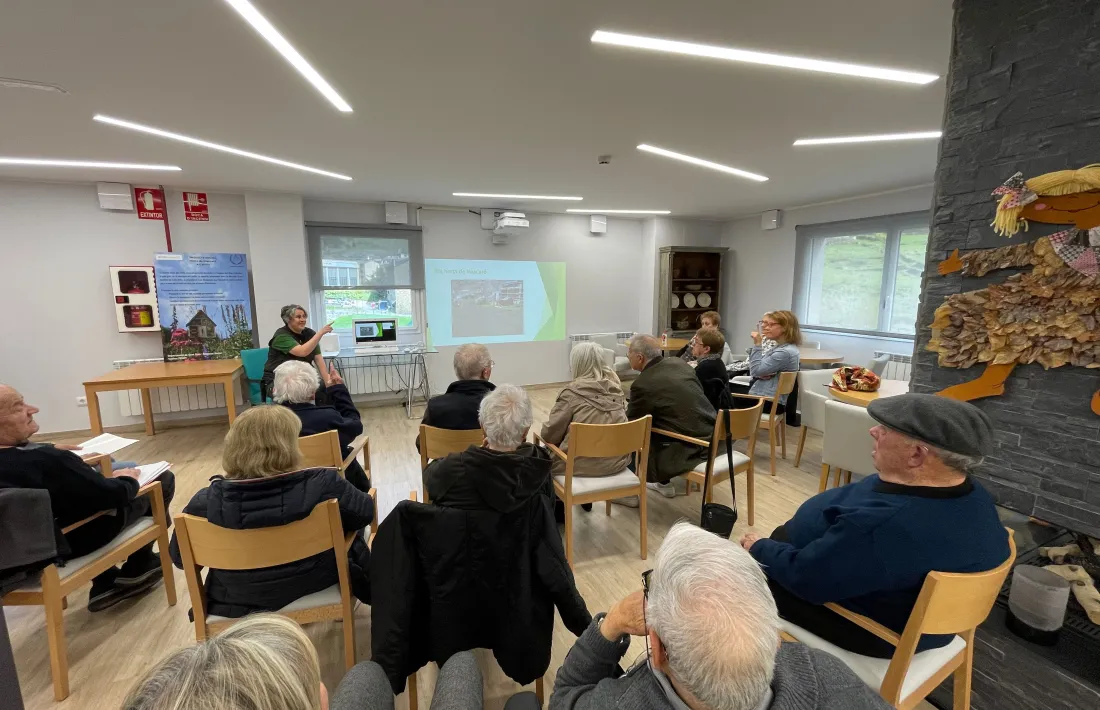 Un moment del repartiment de les claus dels horts.