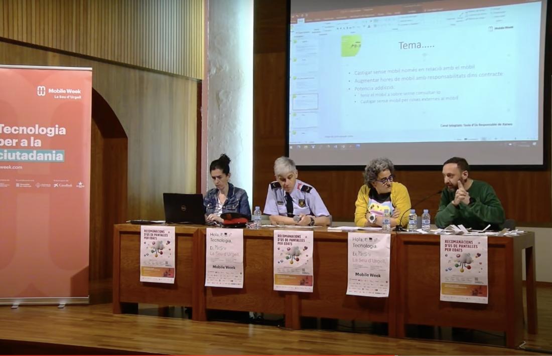 Els integrants de la taula celebrada al vespre a Sant Domènec. 