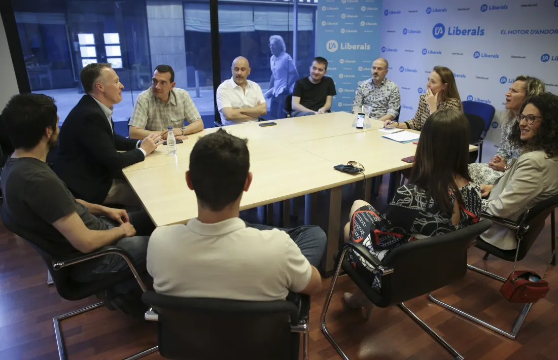 L'executiva ha començat cap a dos quarts de vuit del vespre.