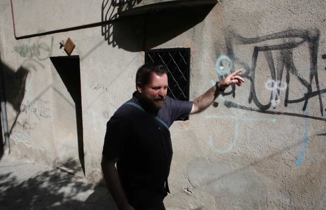 Alguns dels actes vandàlics que han malmès el casc antic de la Mosquera.