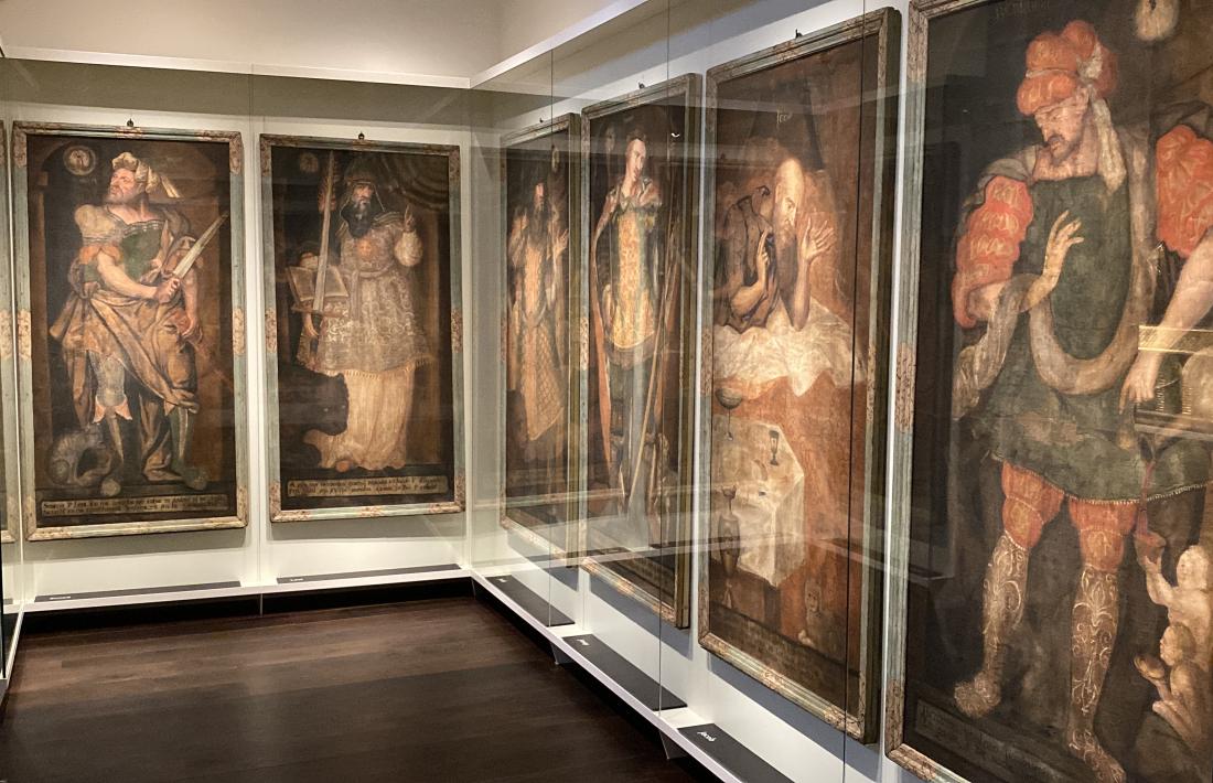 Part del conjunt dels patriarques i els profetes, unes pintures sobre tela de temàtica “insòlita”, segons Bosch. 