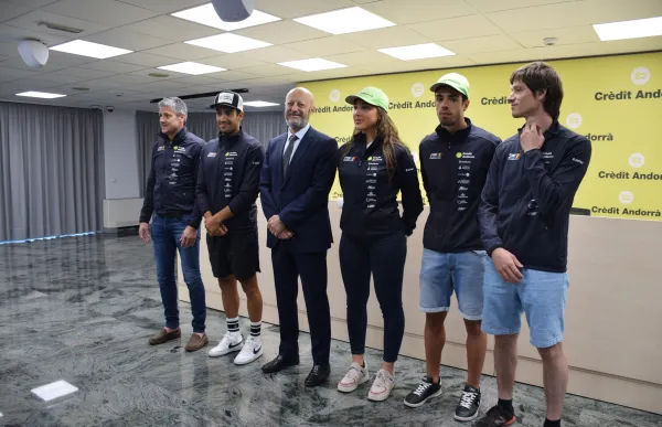 p._29_esqui_alpi_balanc_foto_agencies