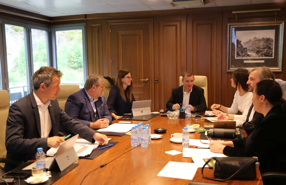 Un instant de la reunió del consell assessor, ahir, a Sant Julià de Lòria.