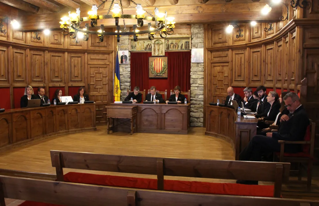 Un moment de la sessió del consell de Comú de Sant Julià, avui.