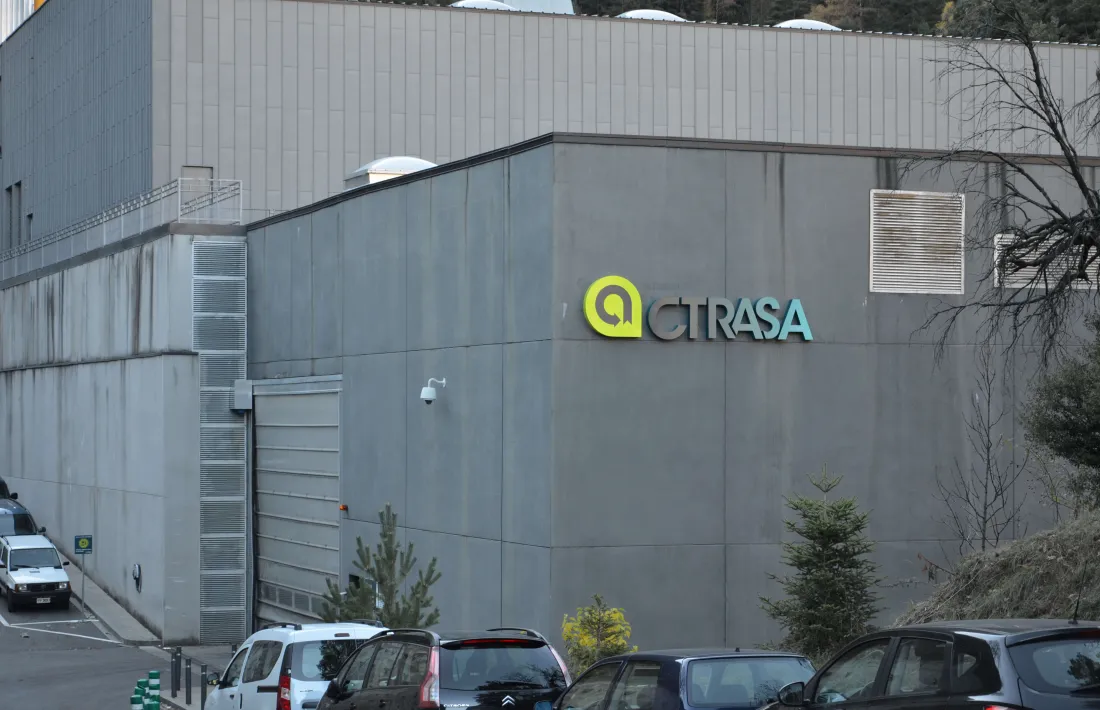 Jover ha destacat que amb l’acord es valida la importació d’un màxim de 10.000 tones per any de residus municipals pretractats.