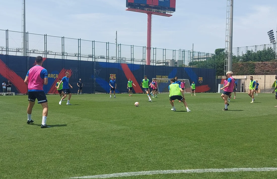L’FC Andorra es va entrenar ahir a la Ciutat Esportiva Joan Gamper del Barça.