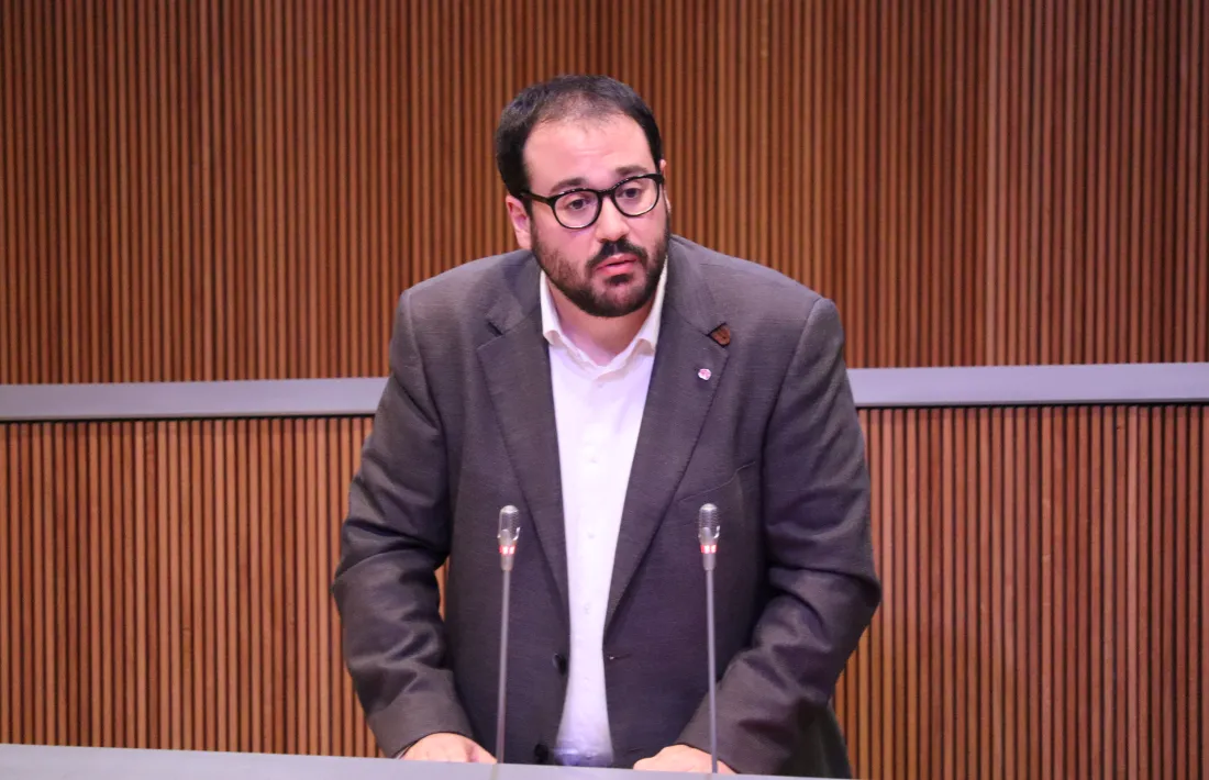 El conseller general socialdemòcrata Carles Sánchez en una intervenció.