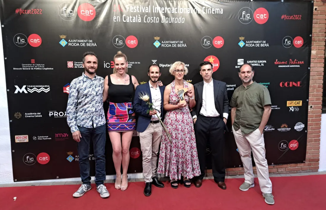 Franch i Trullenque, primer i segon per la dreta, dissabte a la nit a Roda de Berà en l’entrega de premis del Fic-Cat.