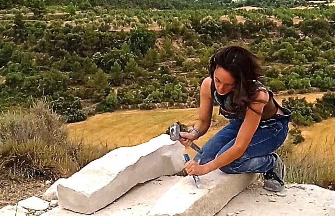 Dilluns passat, quan va començar a tallar la pedra.