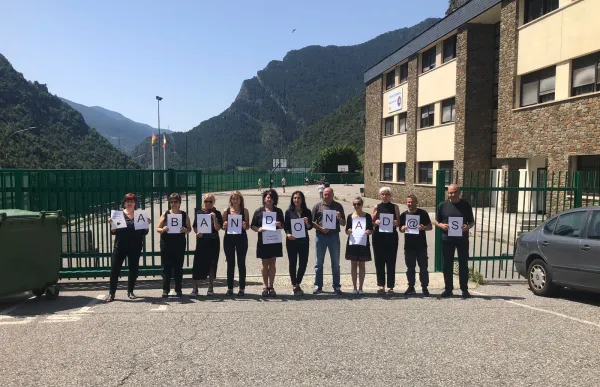 p._11_protesta_personal_espanyo_junta_personal_espanyol