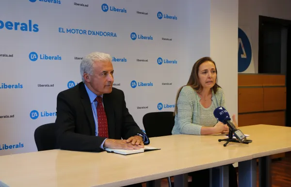 p._04_cabanes_lafoz_liberals