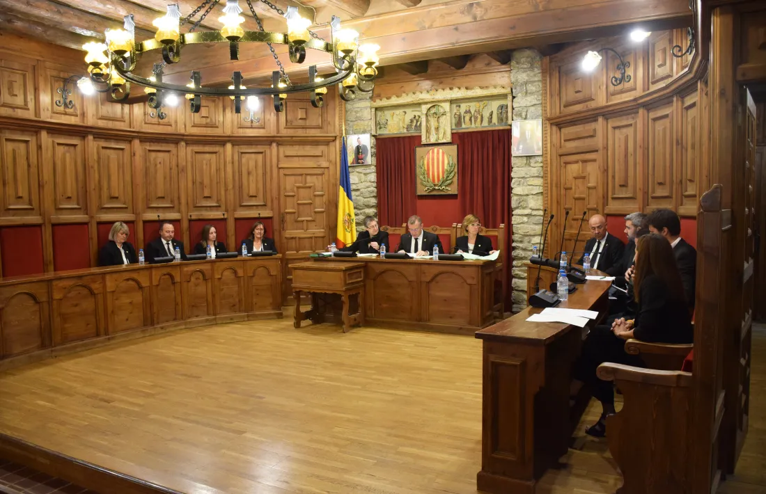 Un moment de la sessió de consell de Comú de Sant Julià d'aquest matí.