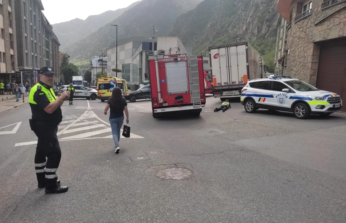 El conductor ha estat detingut per presumpte homicidi imprudent i passarà a disposició judicial en les pròximes hores. 