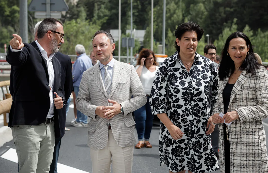 Espot, durant la inauguració inauguració del doble carril de baixada a la CG-3, ahir.