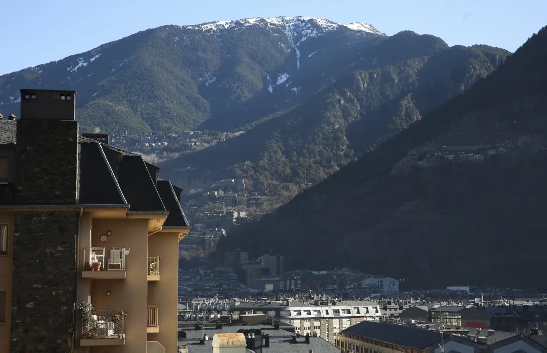 El 49% dels enquestats situen l’habitatge com a primer problema del país.