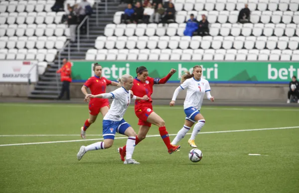 p._29_seleccio_femenina_a_illes_feroe