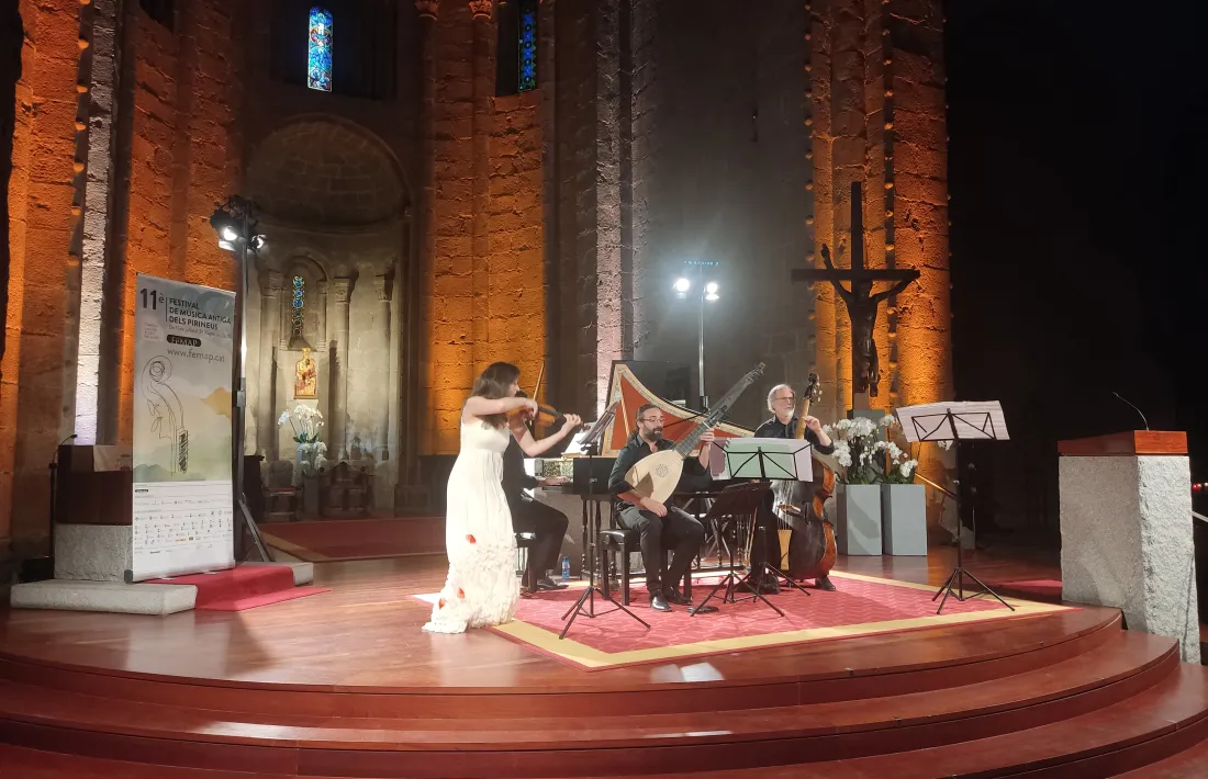 Lina Tur Bonet, al capdavant de Musica Alchemica, en el tret de sortida del festival, a la catedral de Santa Maria.