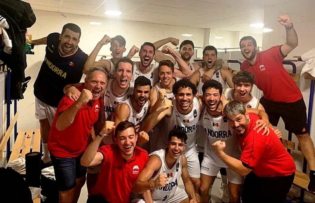 La selecció va celebrar als vestidors la medalla de bronze en vèncer contra Azerbaidjan.