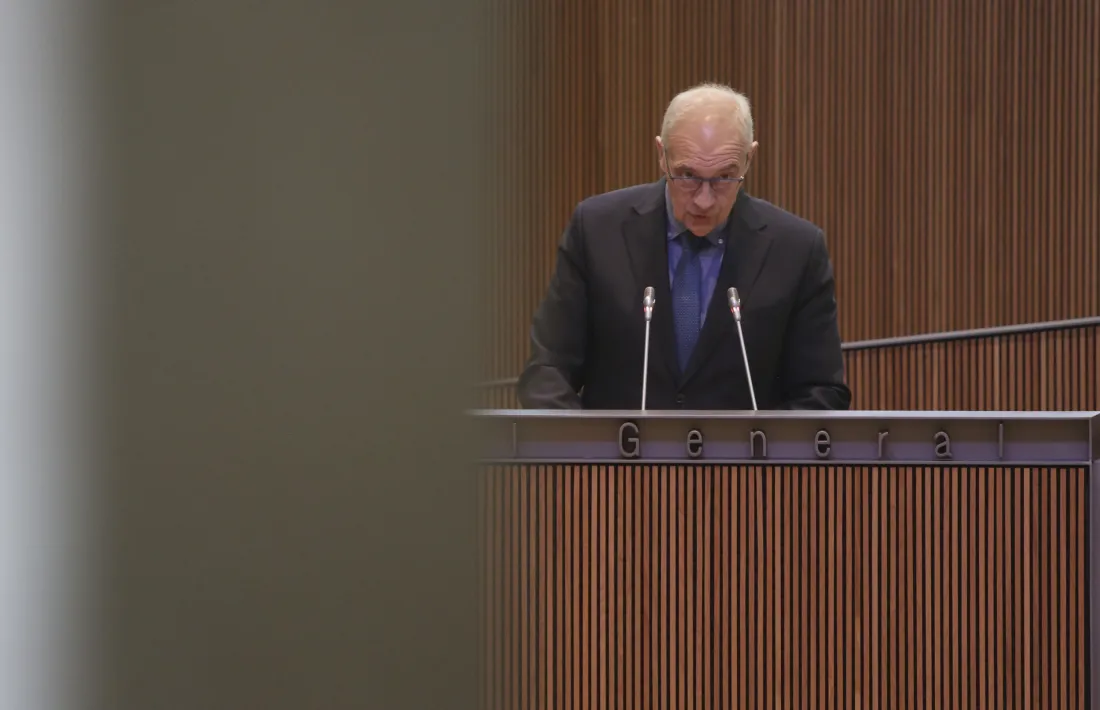 El president del grup de Terceravia, Josep Pntat, en una sessió parlamentària.