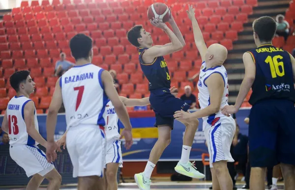 p._30_seleccio_u16_masculina_contra_armenia