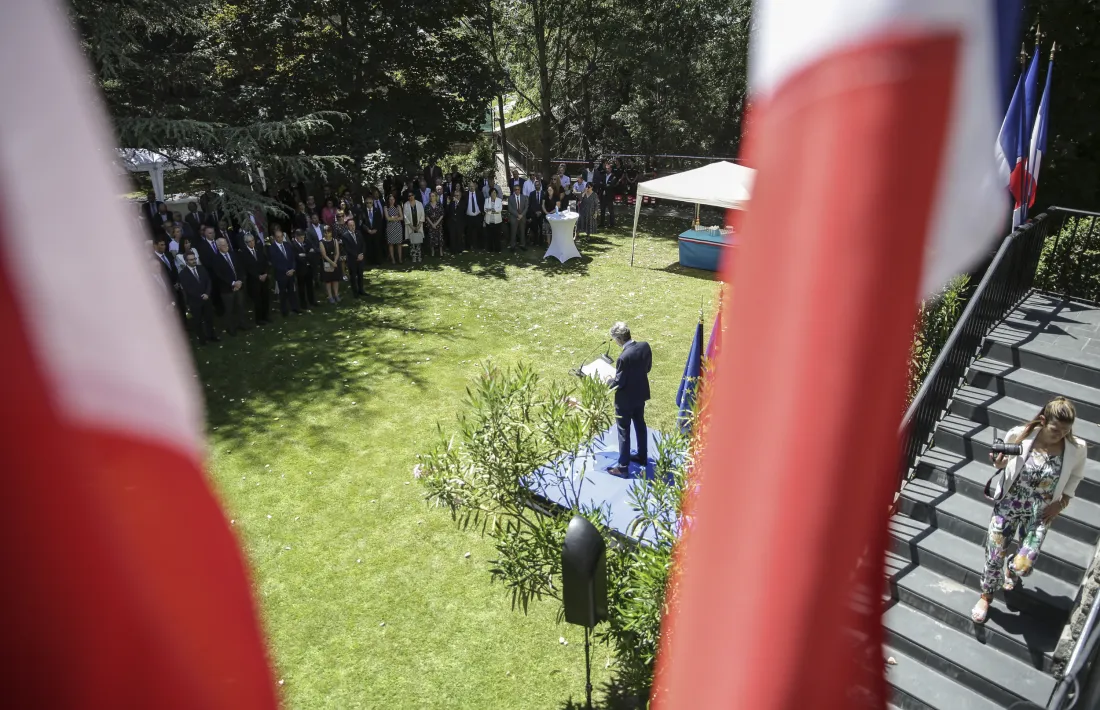 Un instant de l'acte nacional a l'ambaixada de França a Andorra.
