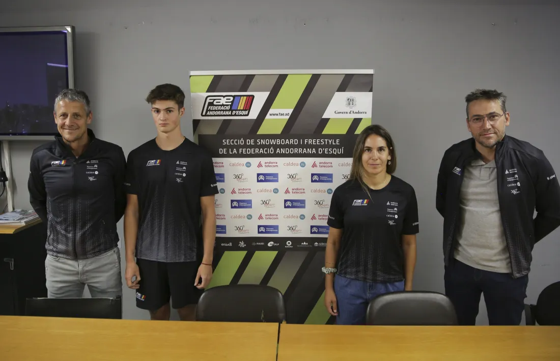 Mario Da Cruz, Carles Visa i Maeva Estevez, a la roda de premsa de la seu de la FAE.