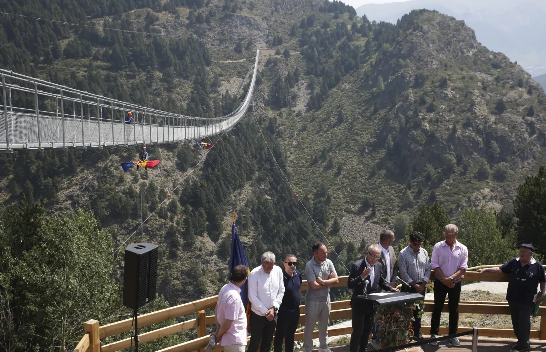 Canillo inaugura oficialment el Pont Tibetà coincidint amb la festa major.