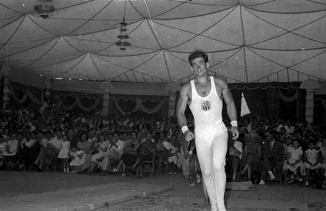 El gimnasta espanyol, a l’envelat de la festa major on va protagonitzar el “magne festival esportiu”.