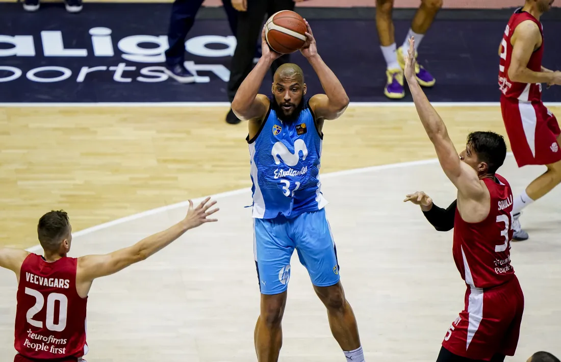 Kevin Larsen, pivot que està lliure actualment, amb el seu últim partit amb l’‘Estu’.