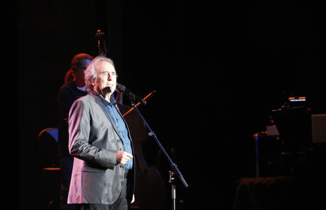 Serrat va obrir dissabte passat al festival de Peralada el tram peninsular de la gira ‘El vicio de cantar, 1965-2022’.