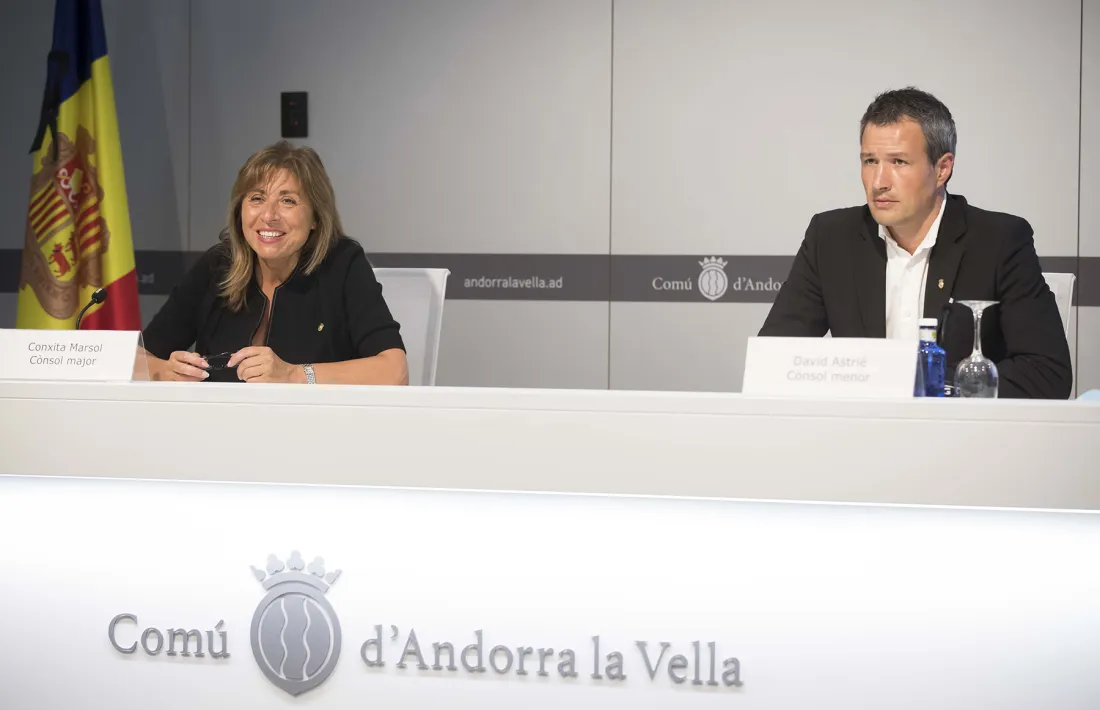 La cònsol major d'Andorra la Vella, Conxita Marsol, i el cònsol menor, David Astrié, en una anterior roda de premsa.