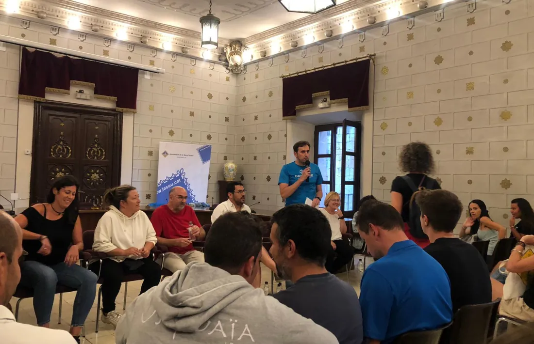 El regidor de Cultura, Carlos Guàrdia, intervé a la trobada. 